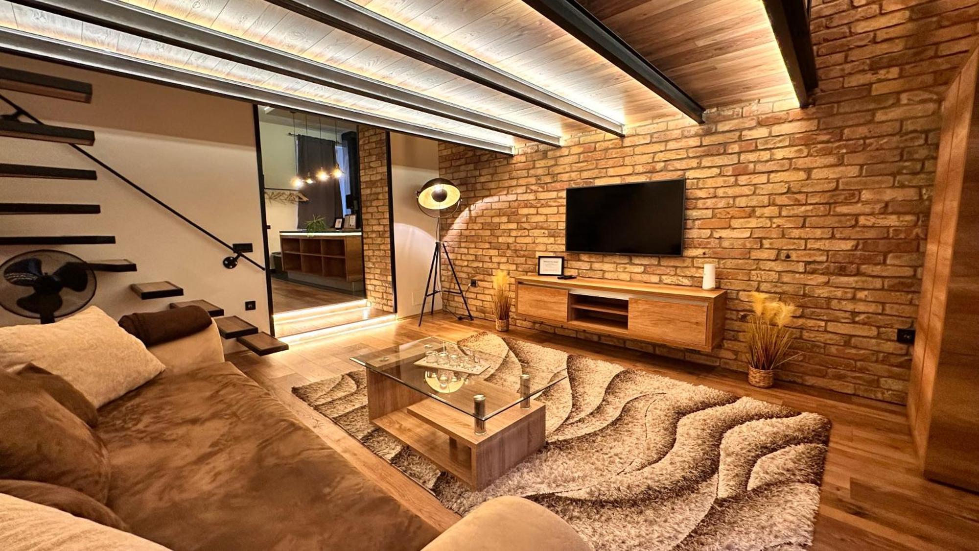 Ultra Modern Home Budapest Exteriör bild
